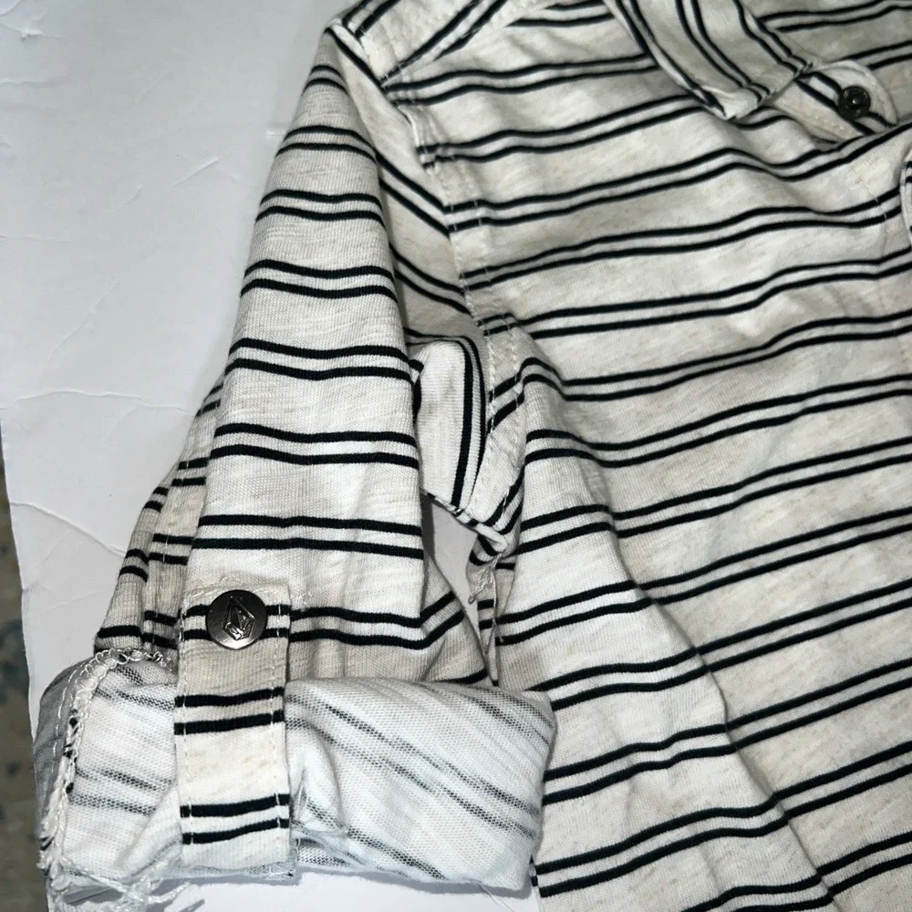 Volcom Roll Sleeve Shirt | Boys Size 4T |White Sand| NEW w/tags |MSRP $50.00